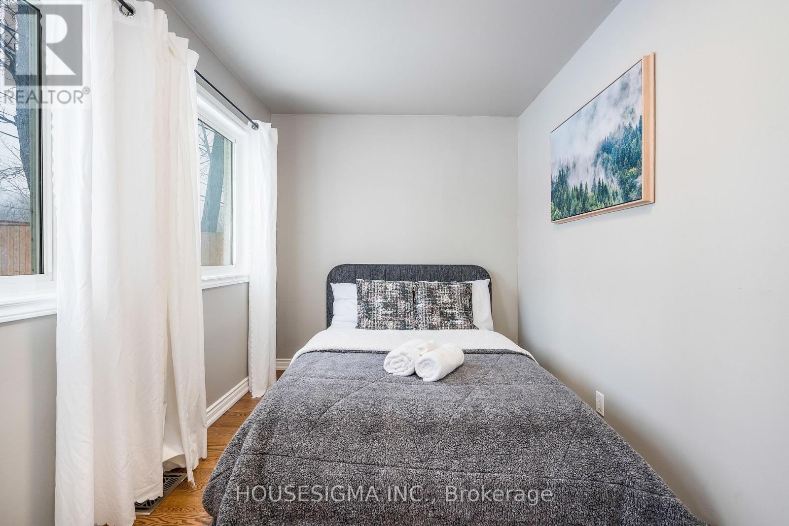 8892 BEACHWOOD ROAD - 13