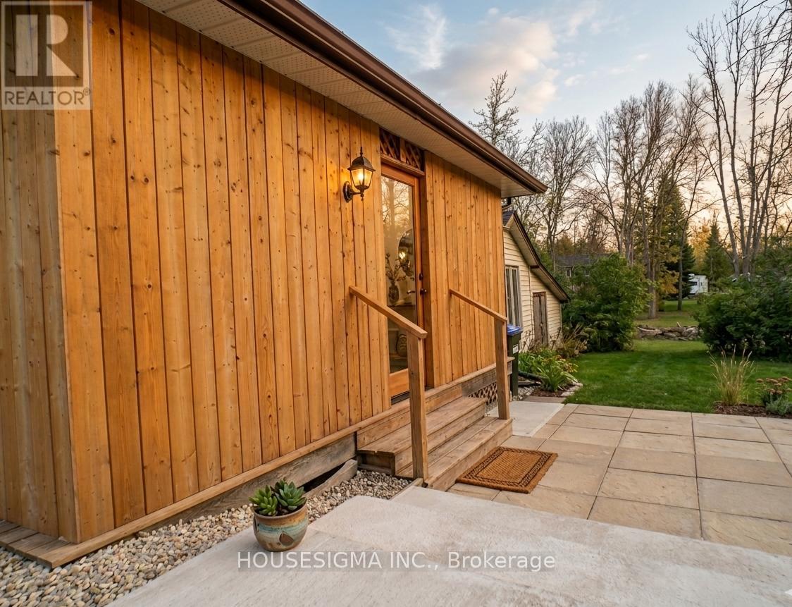 8892 BEACHWOOD ROAD - 24