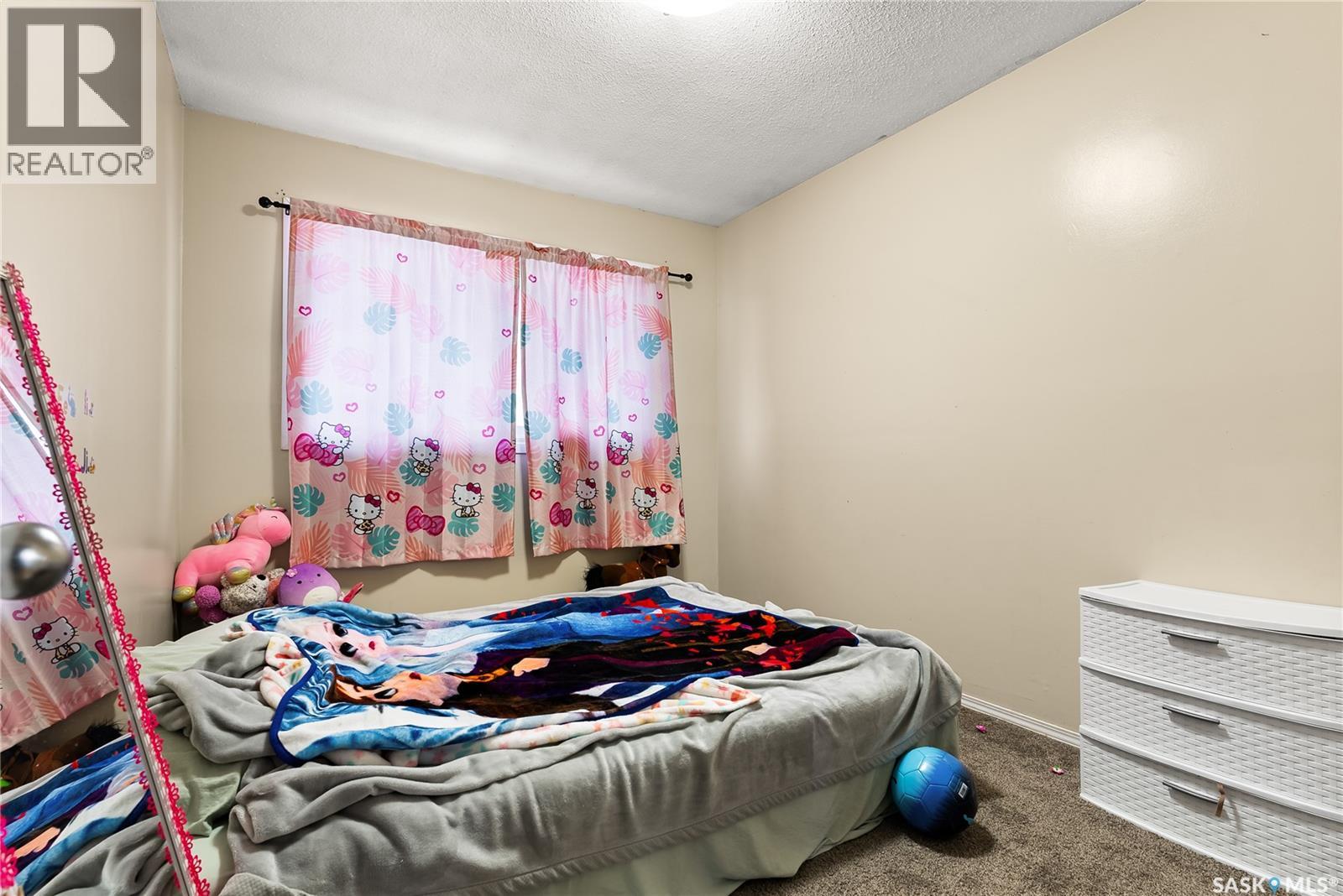 1561 Regent STREET - 10