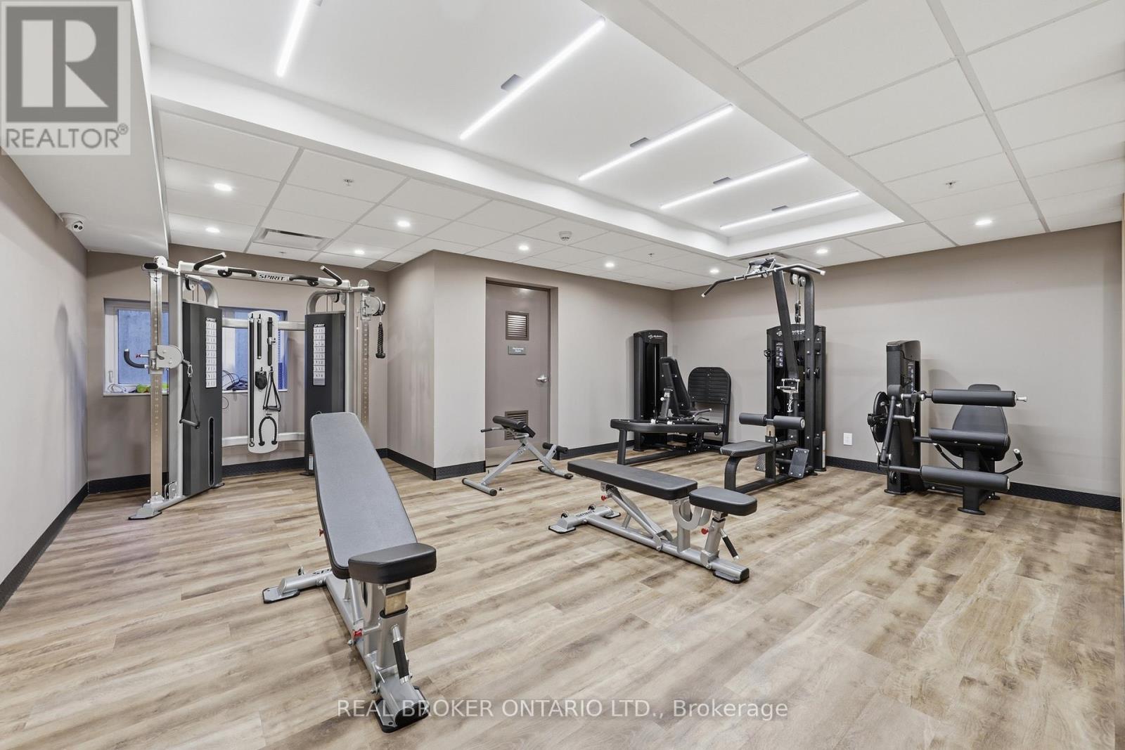 #313 34 NORMAN STREET - 31