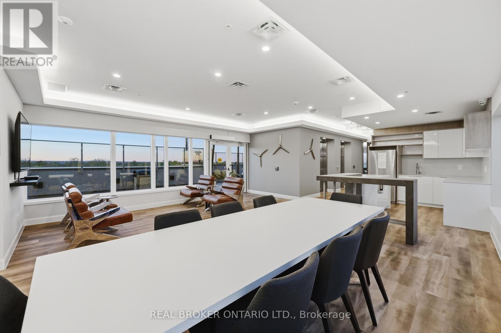#313 34 NORMAN STREET - 34
