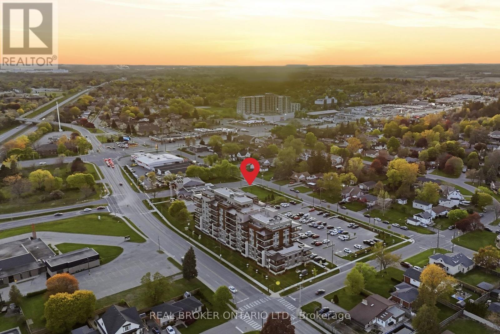 #313 34 NORMAN STREET - 4