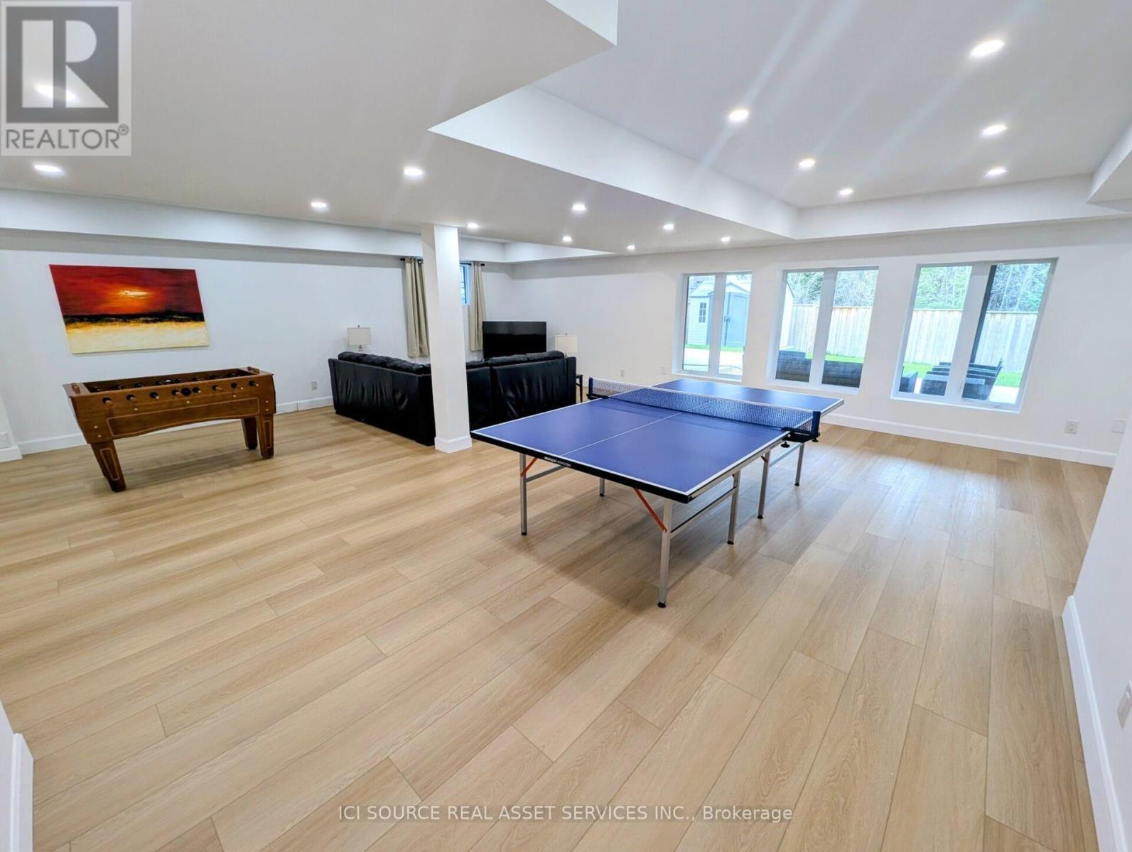 183 AMBROUS CRESCENT - 25