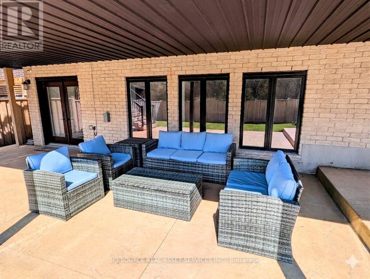 183 AMBROUS CRESCENT - 31