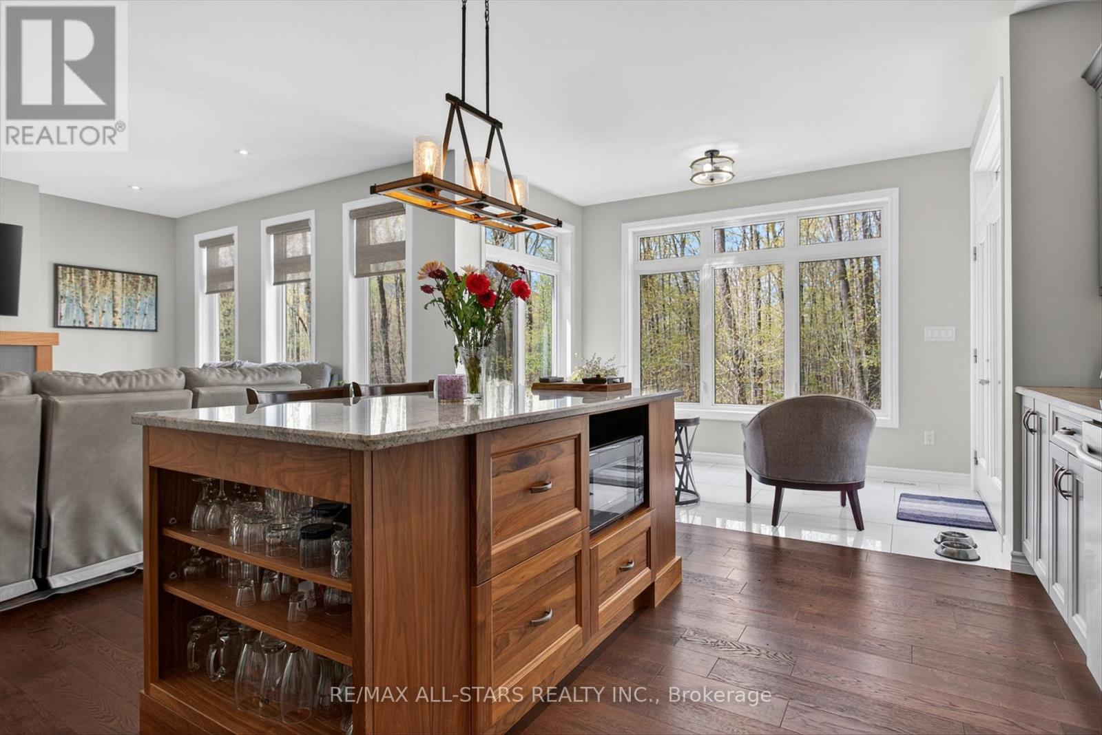 81 LAKELAND AVENUE - 15