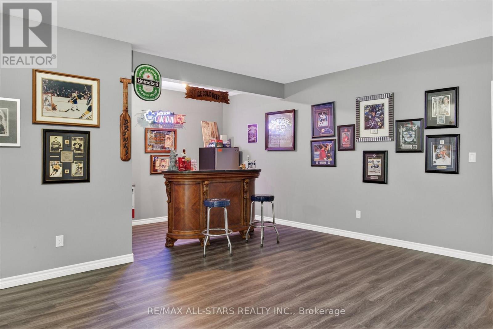 81 LAKELAND AVENUE - 32