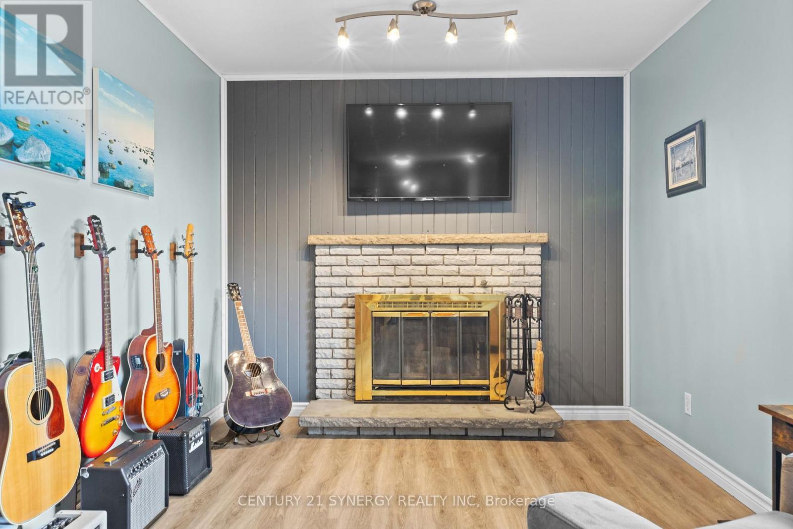 346 NAGEL AVENUE - 16