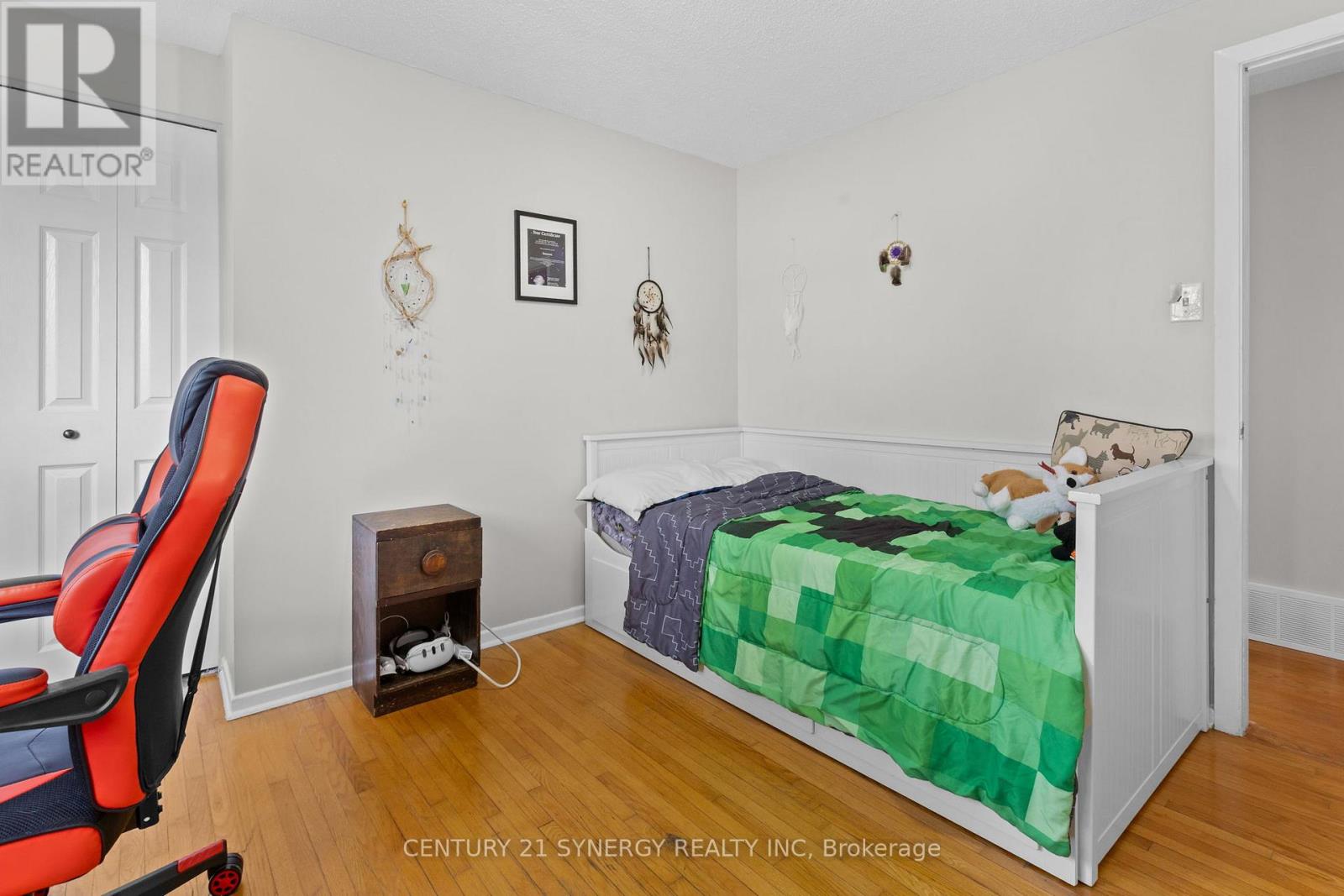 346 NAGEL AVENUE - 27