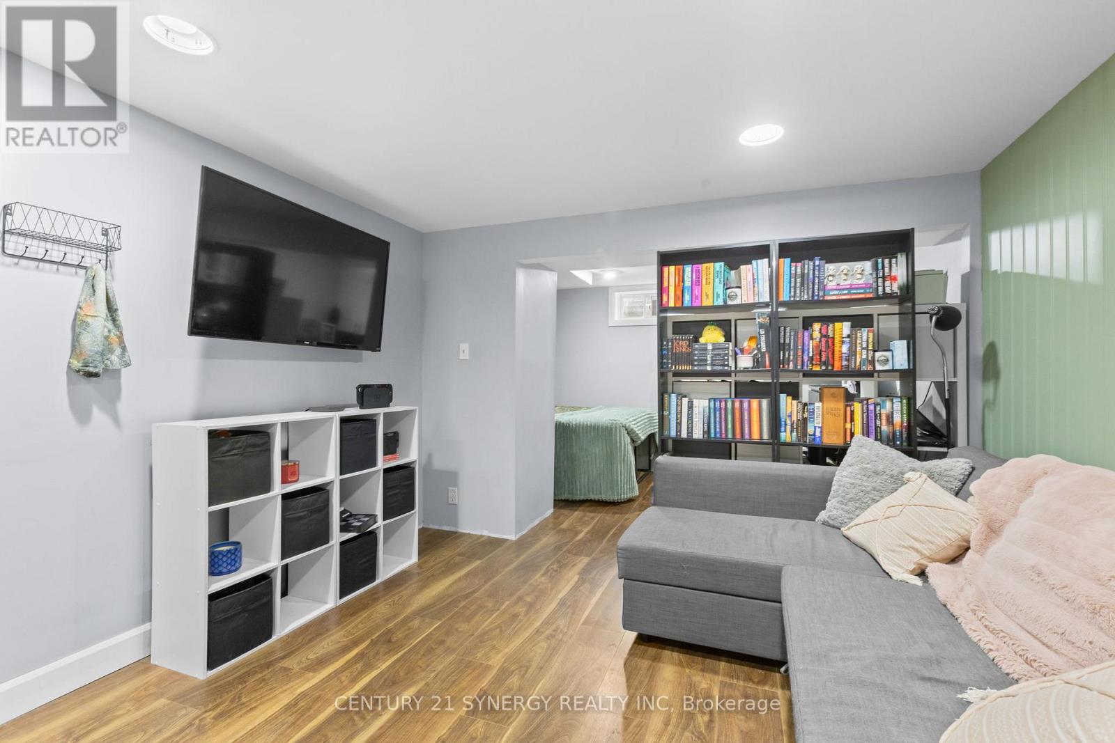 346 NAGEL AVENUE - 31