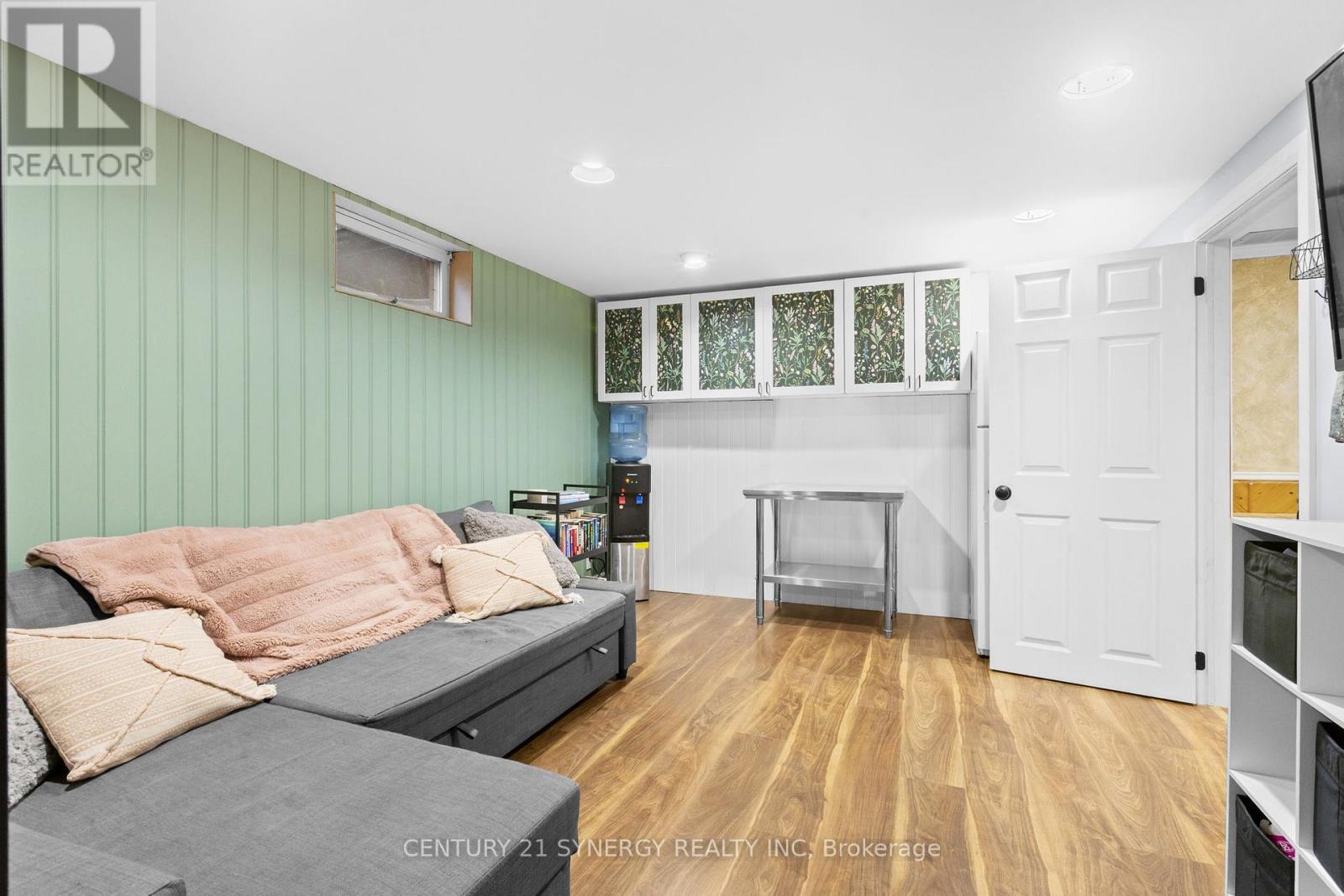 346 NAGEL AVENUE - 33