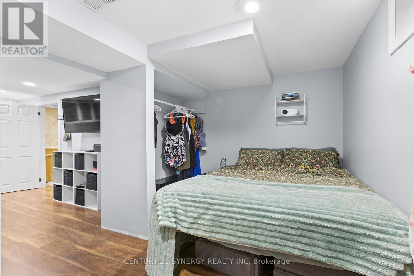 346 NAGEL AVENUE - 35