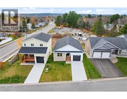 12 Briar Brook Place, photo 2