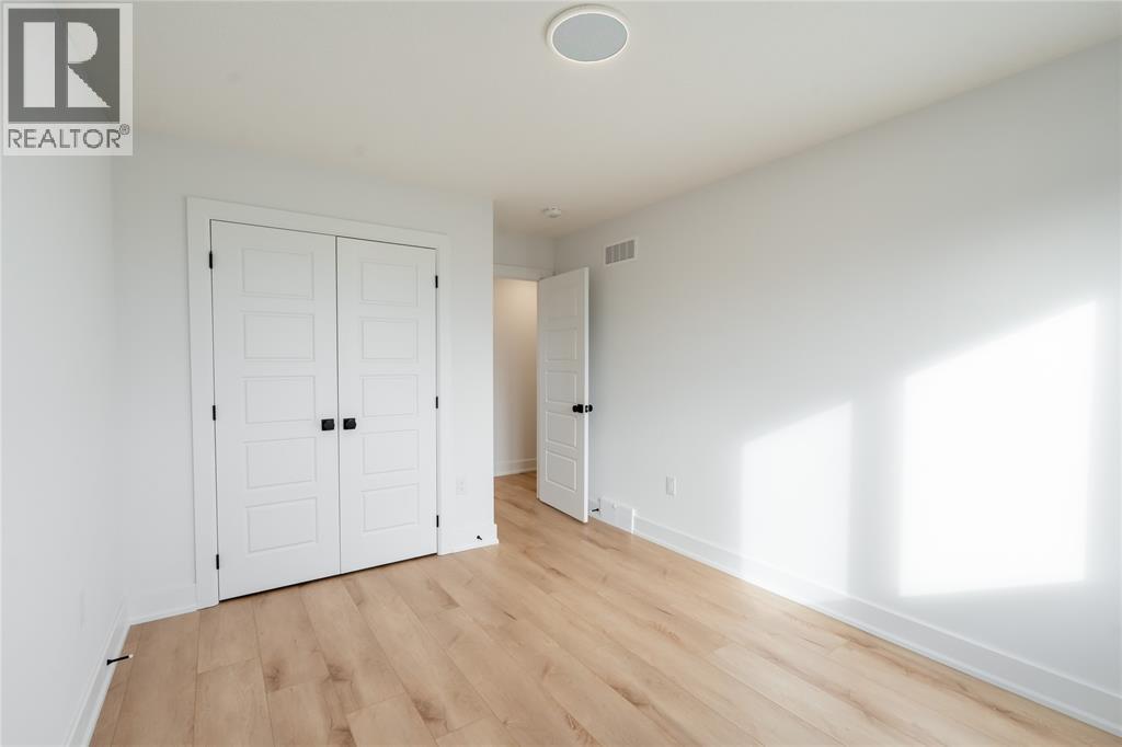 1045 MANHATTAN DRIVE, Sarnia, Ontario, N7S0H1 — Photo 41