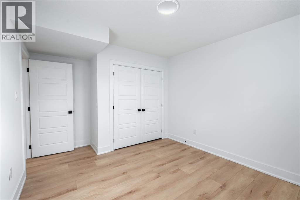1045 MANHATTAN DRIVE, Sarnia, Ontario, N7S0H1 — Photo 30