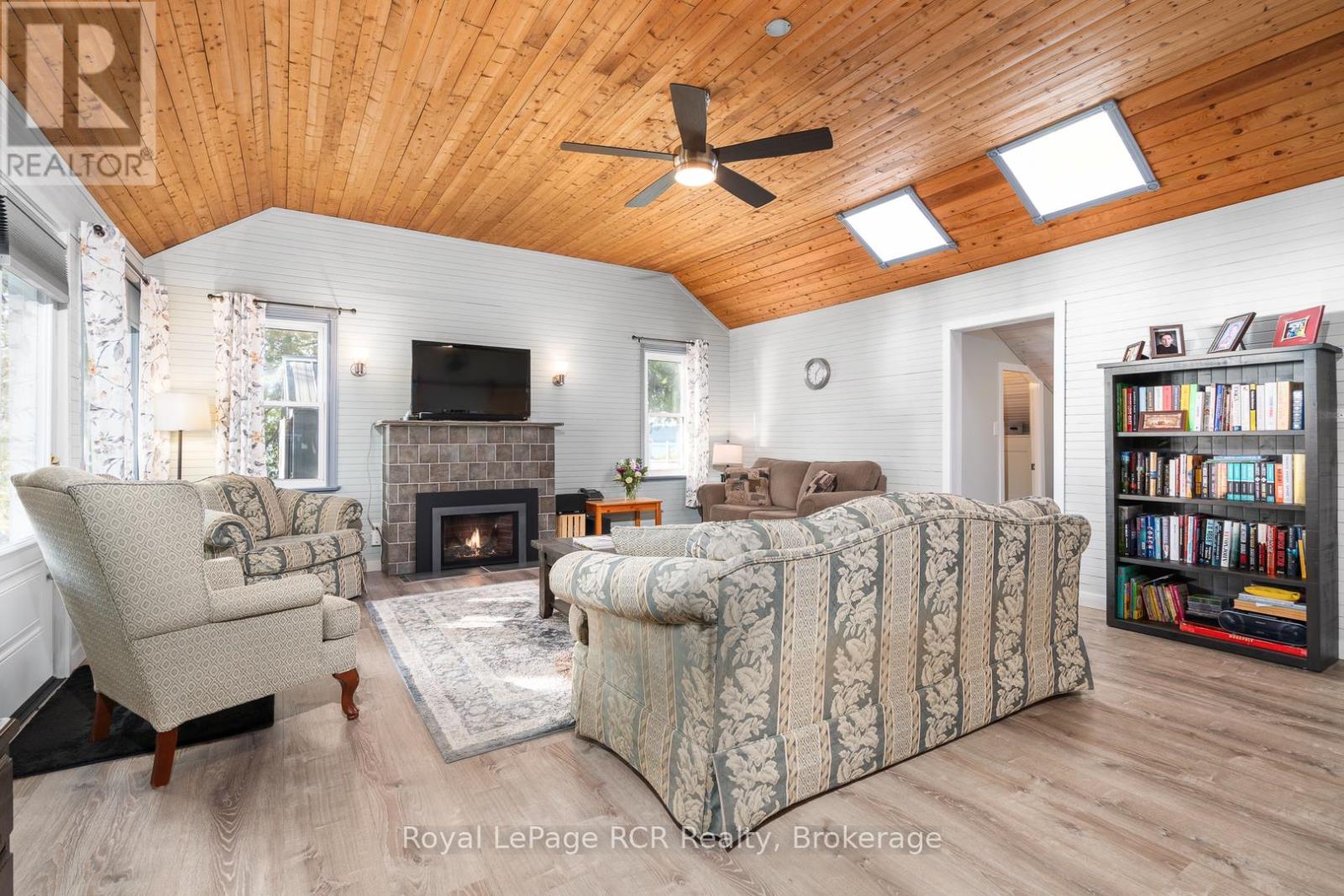 502183 GREY ROAD 1 ROAD - 23