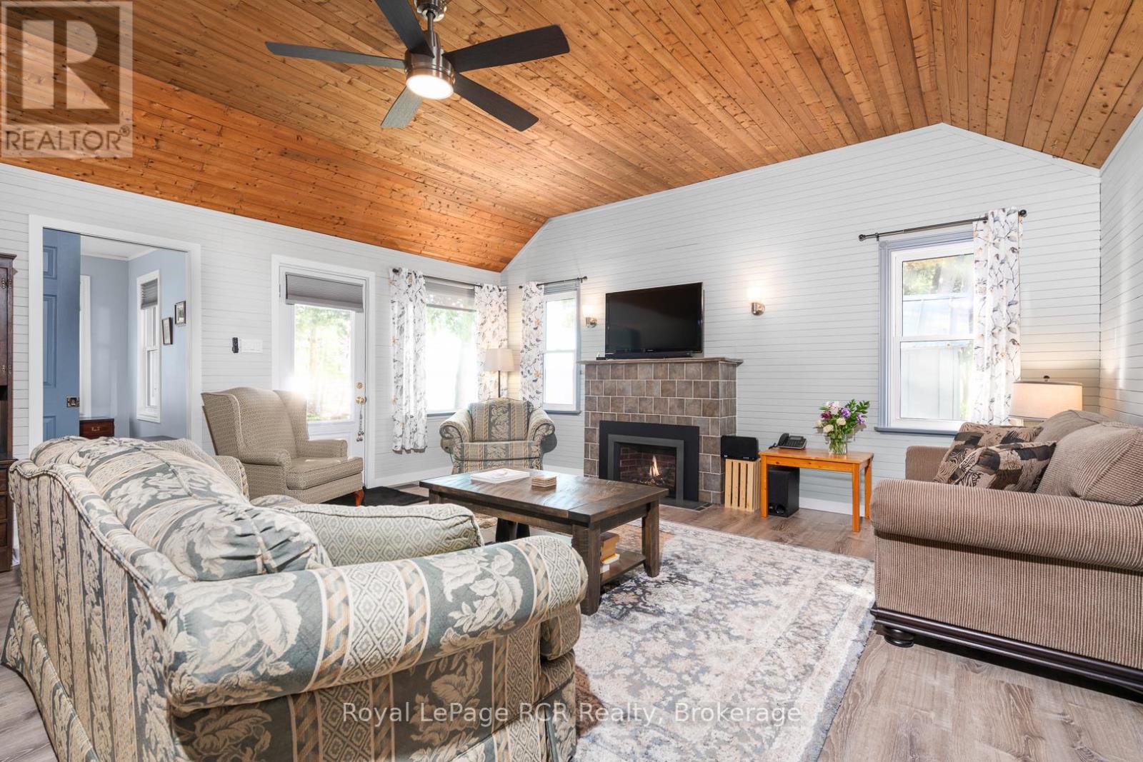 502183 GREY ROAD 1 ROAD - 25