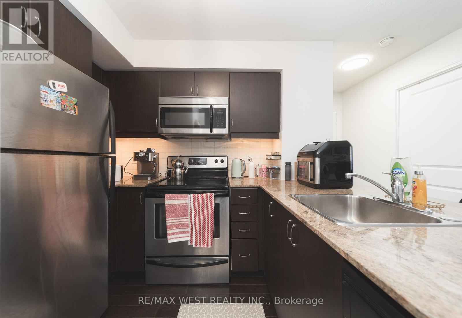#524 27 REAN DRIVE - 9