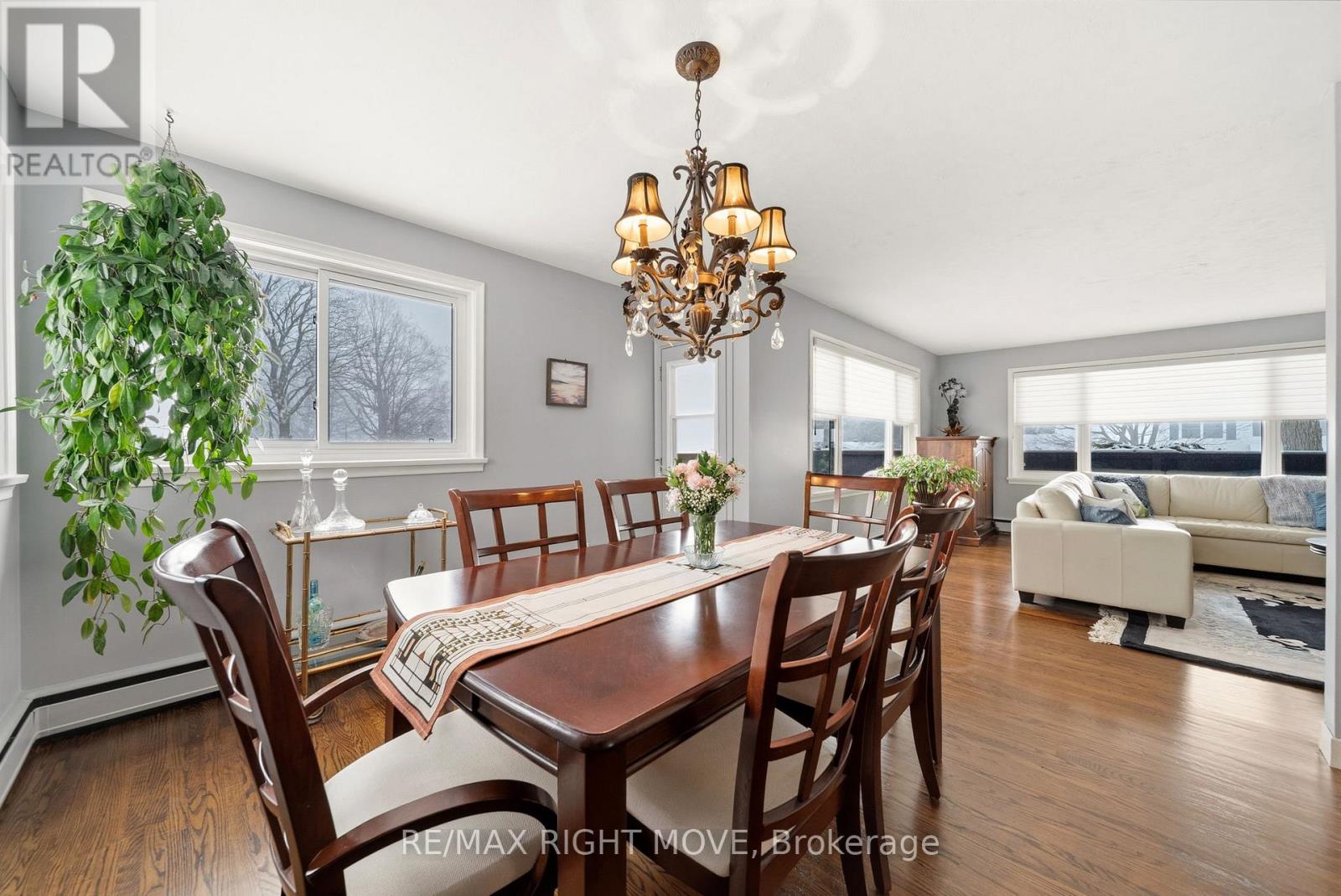 220 BELMORAL DRIVE - 12