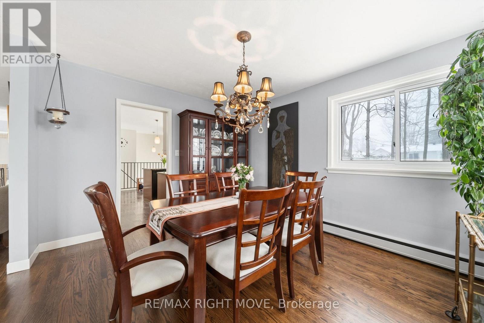 220 BELMORAL DRIVE - 13