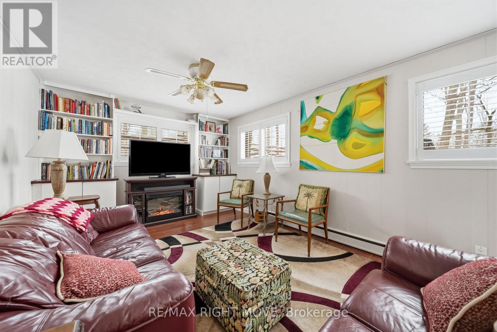 220 BELMORAL DRIVE - 36