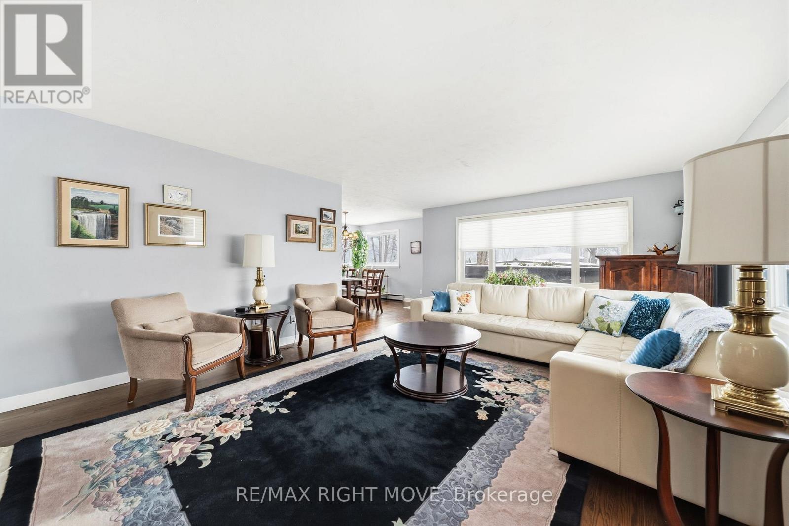 220 BELMORAL DRIVE - 7
