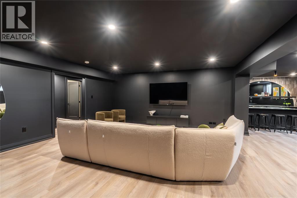 110 NEWCASTLE DRIVE - 34