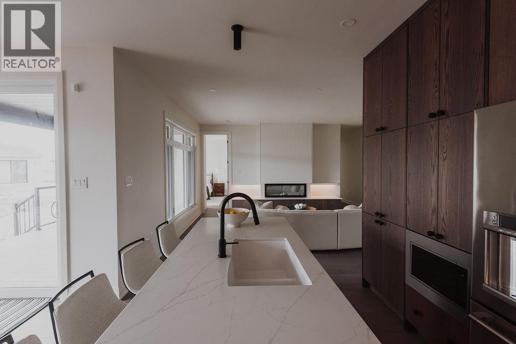 110 NEWCASTLE DRIVE - 9