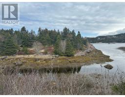 12-16 Back Cove Road thumbnail 10