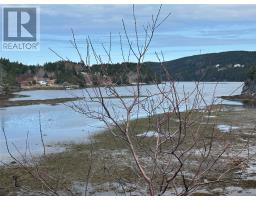 12-16 Back Cove Road thumbnail 6