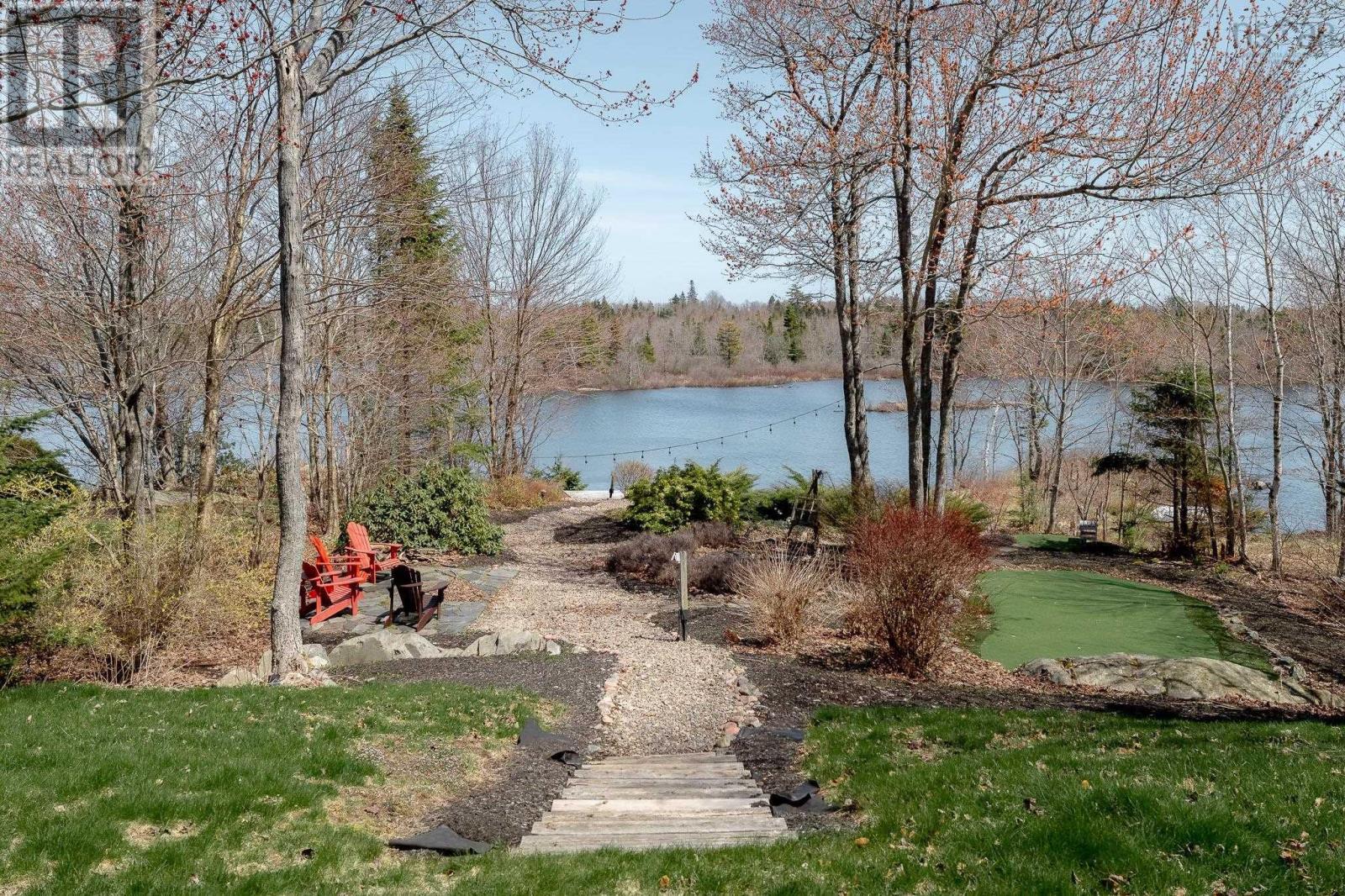 Property 46 of 49 of 60 Lakeridge Crescent