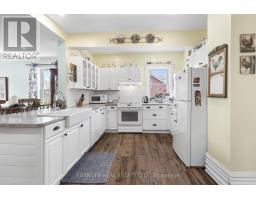 61 Bond Street W, Kawartha Lakes, ON K0M1N0 Photo 15