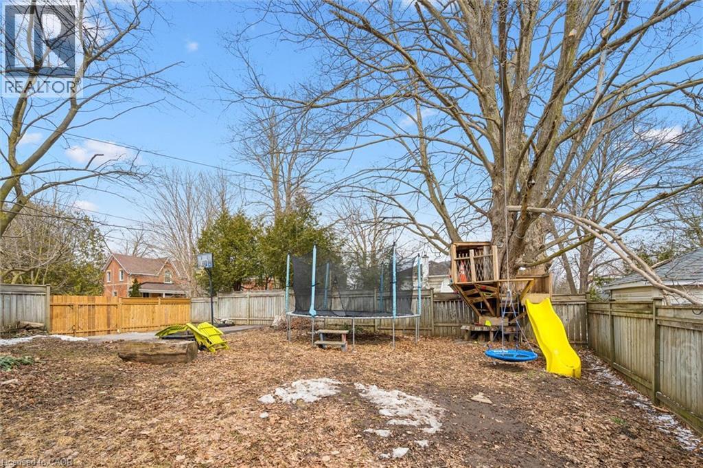 200 E ST GEORGE Street E, Fergus, Ontario, N1M1K4 — Photo 8