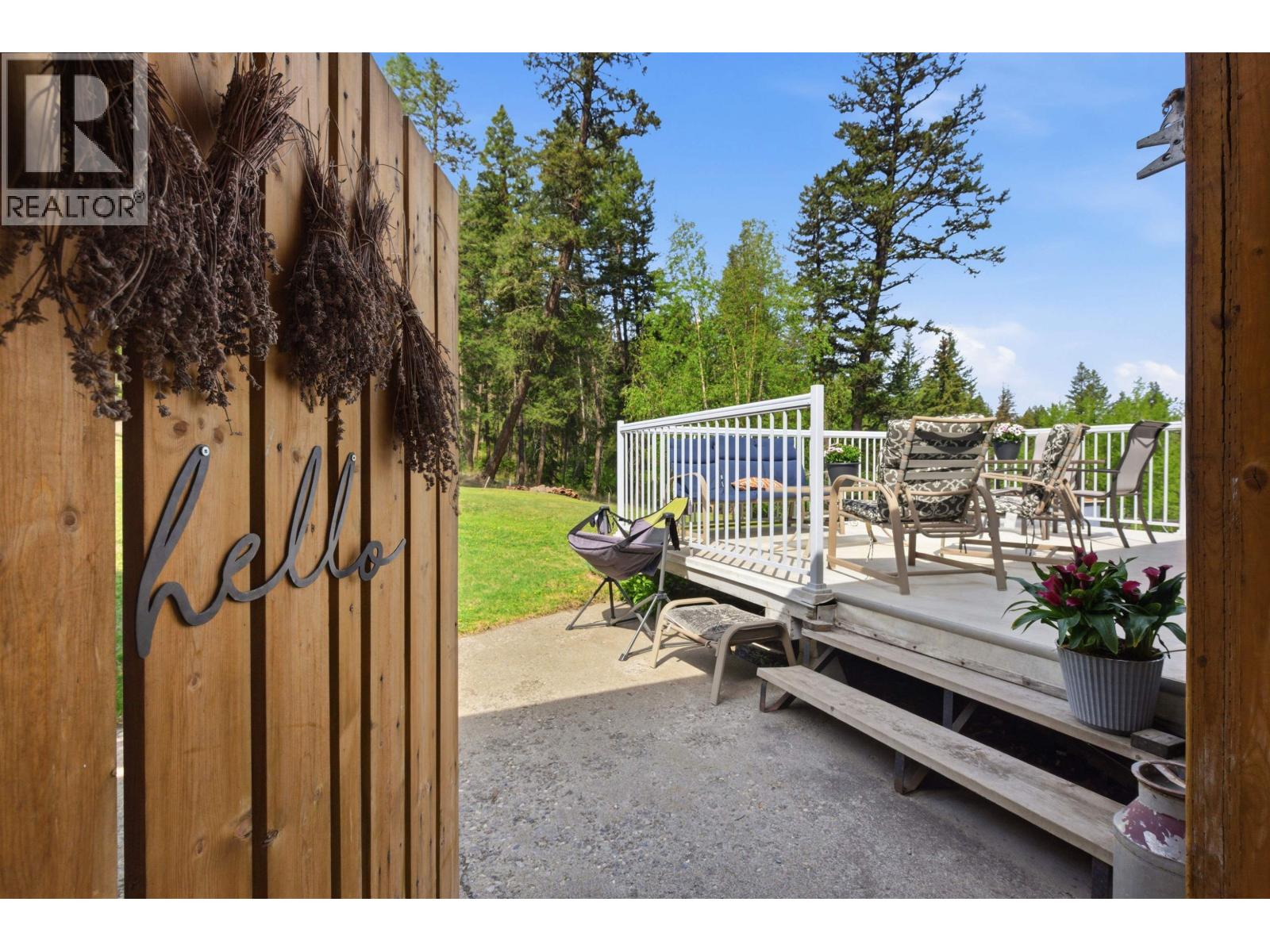 1015 BALSAM STREET - 5