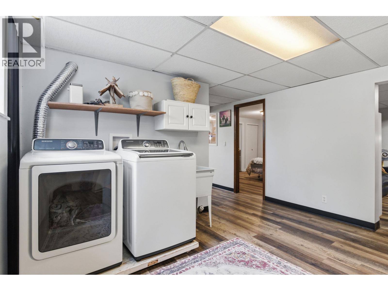 1015 BALSAM STREET - 20