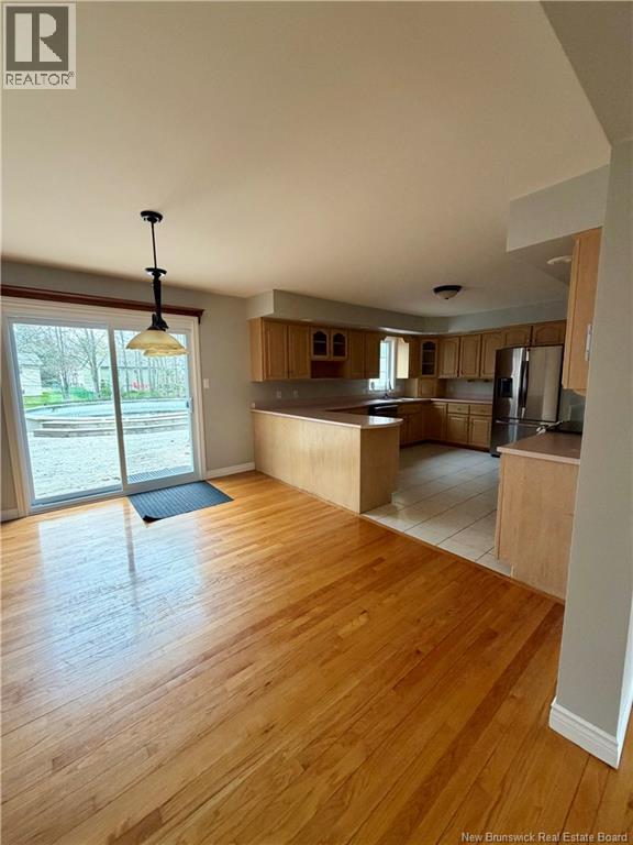 369 Eunice Avenue - 11