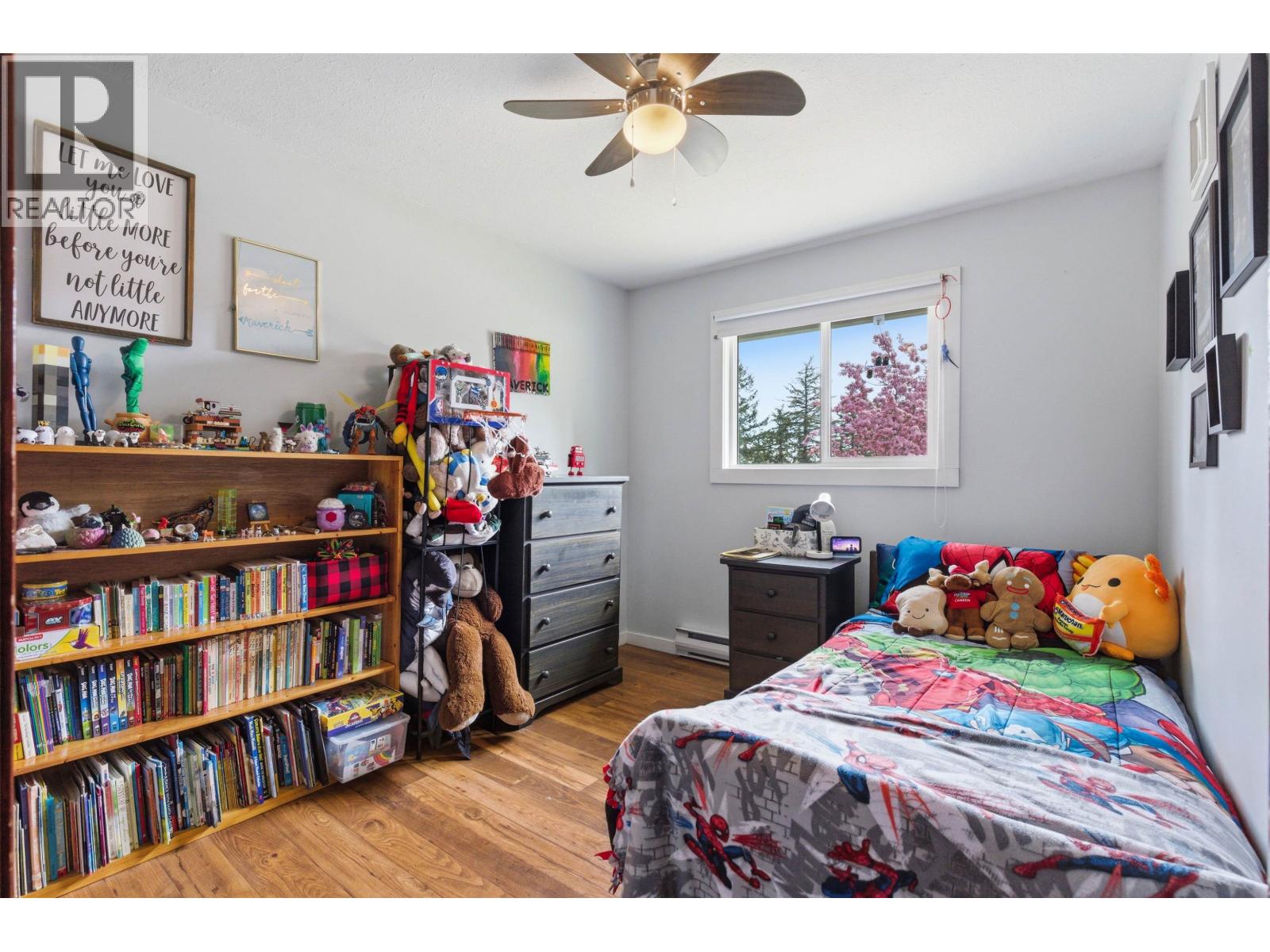 1015 BALSAM STREET - 18
