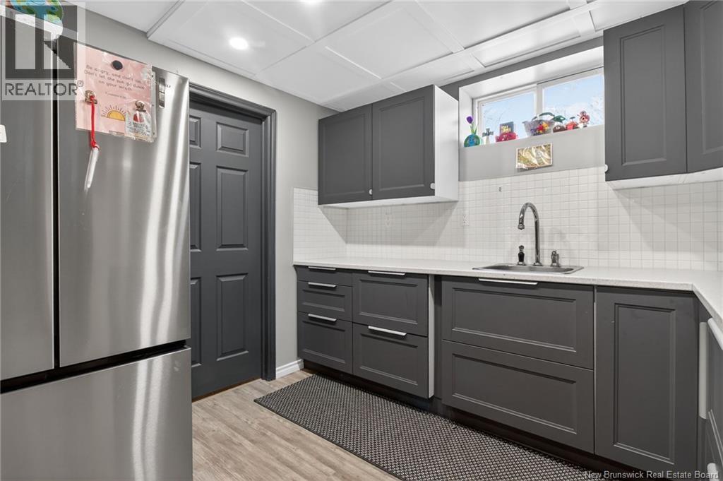 369 Eunice Avenue - 37