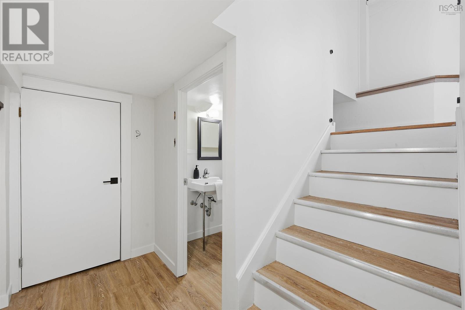 Property 13 of 28 of 228 Melrose Avenue