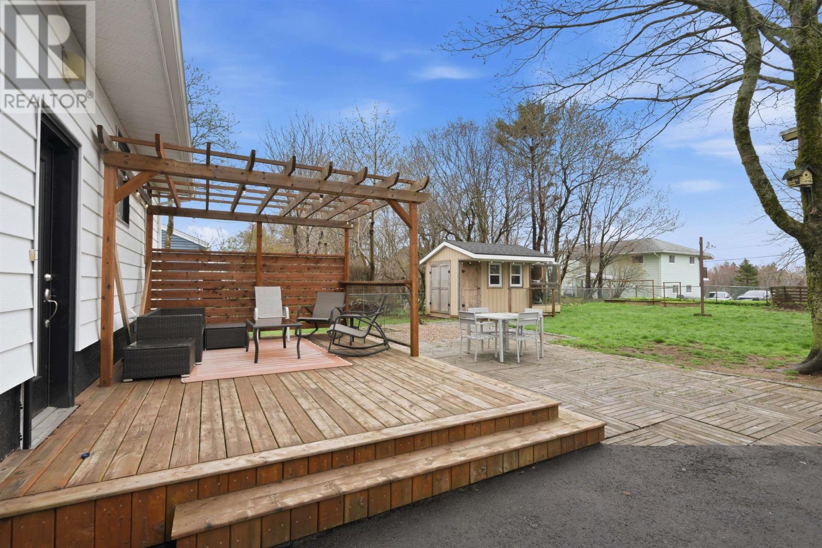 Property 2 of 28 of 228 Melrose Avenue