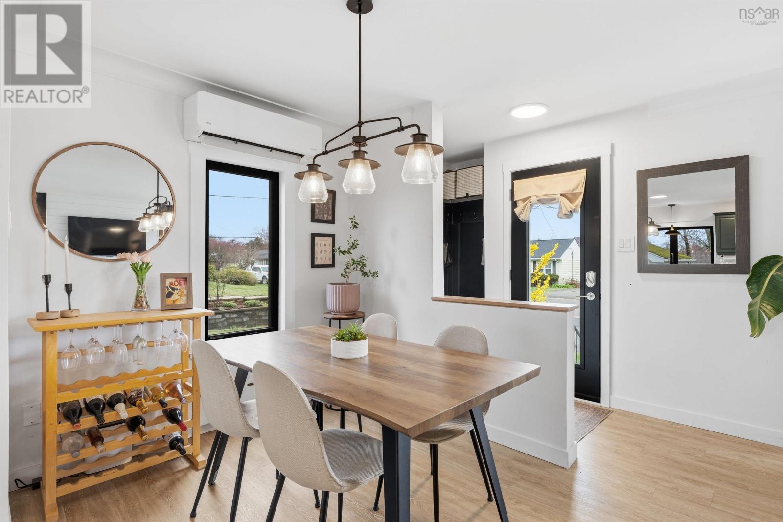 Property 20 of 28 of 228 Melrose Avenue