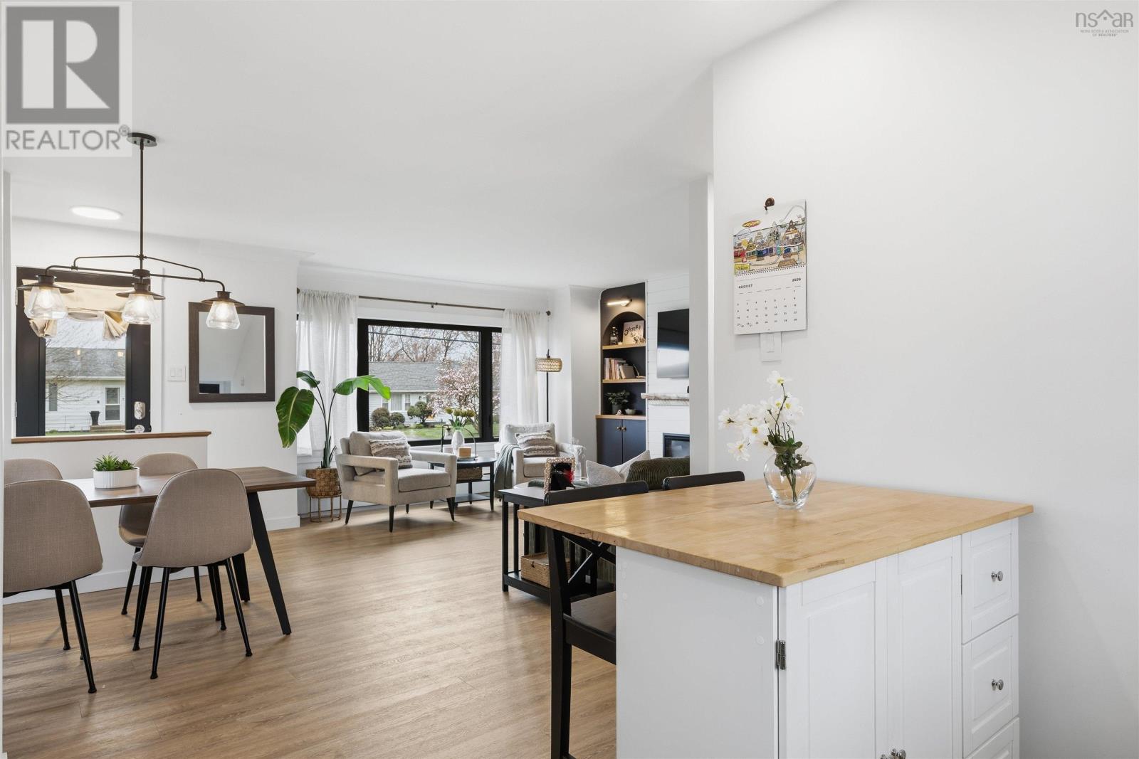 Property 7 of 28 of 228 Melrose Avenue