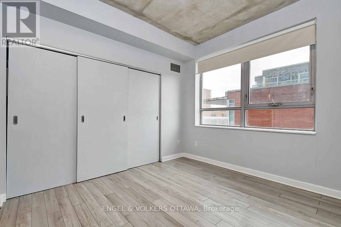 #1008 179 GEORGE STREET - 23