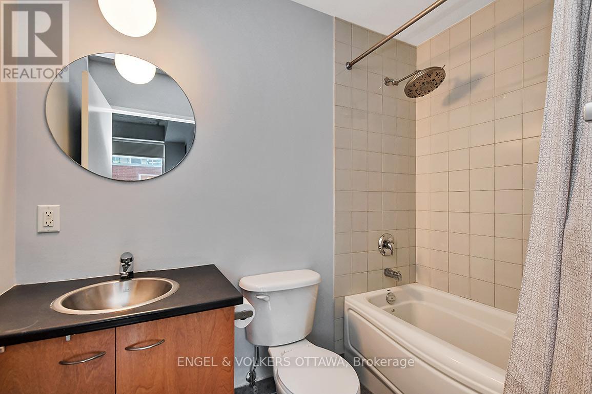 #1008 179 GEORGE STREET - 27