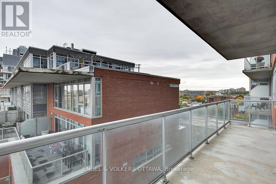 #1008 179 GEORGE STREET - 33
