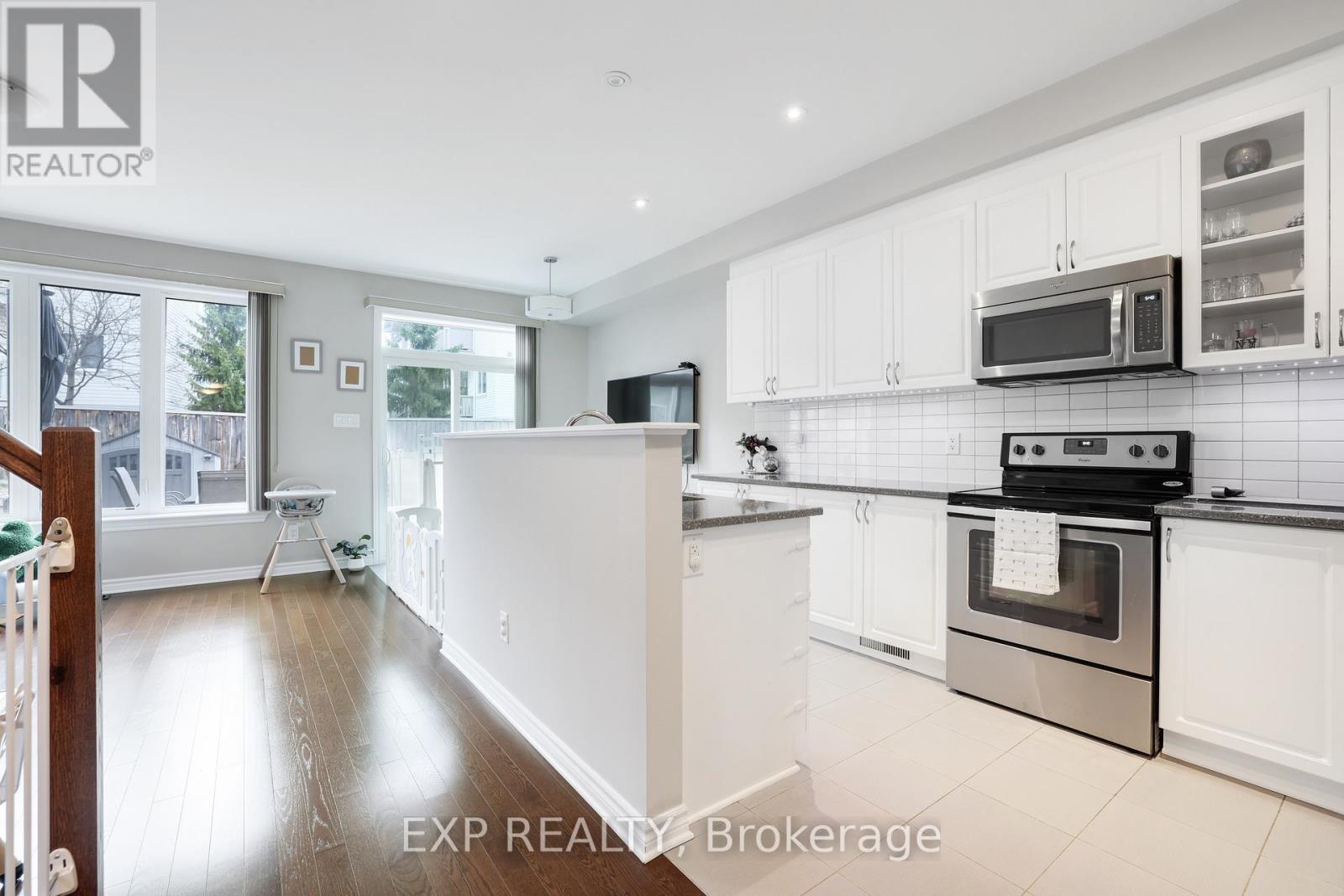 299 WOOD ACRES GROVE - 10