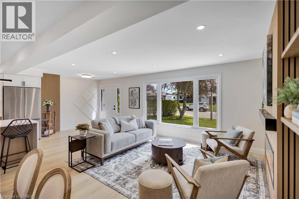 17 NORTHVILLE Drive, Paris, Ontario, N3L3S2 — Photo 3