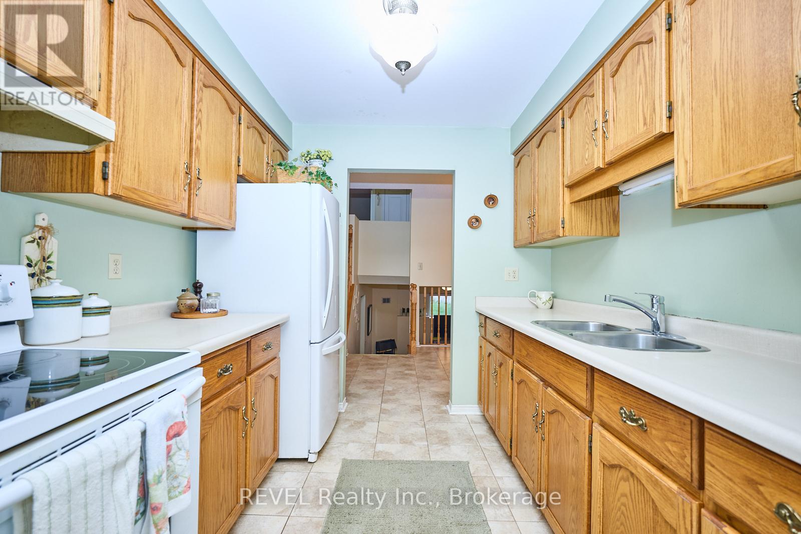 7395 ALEX AVENUE - 8