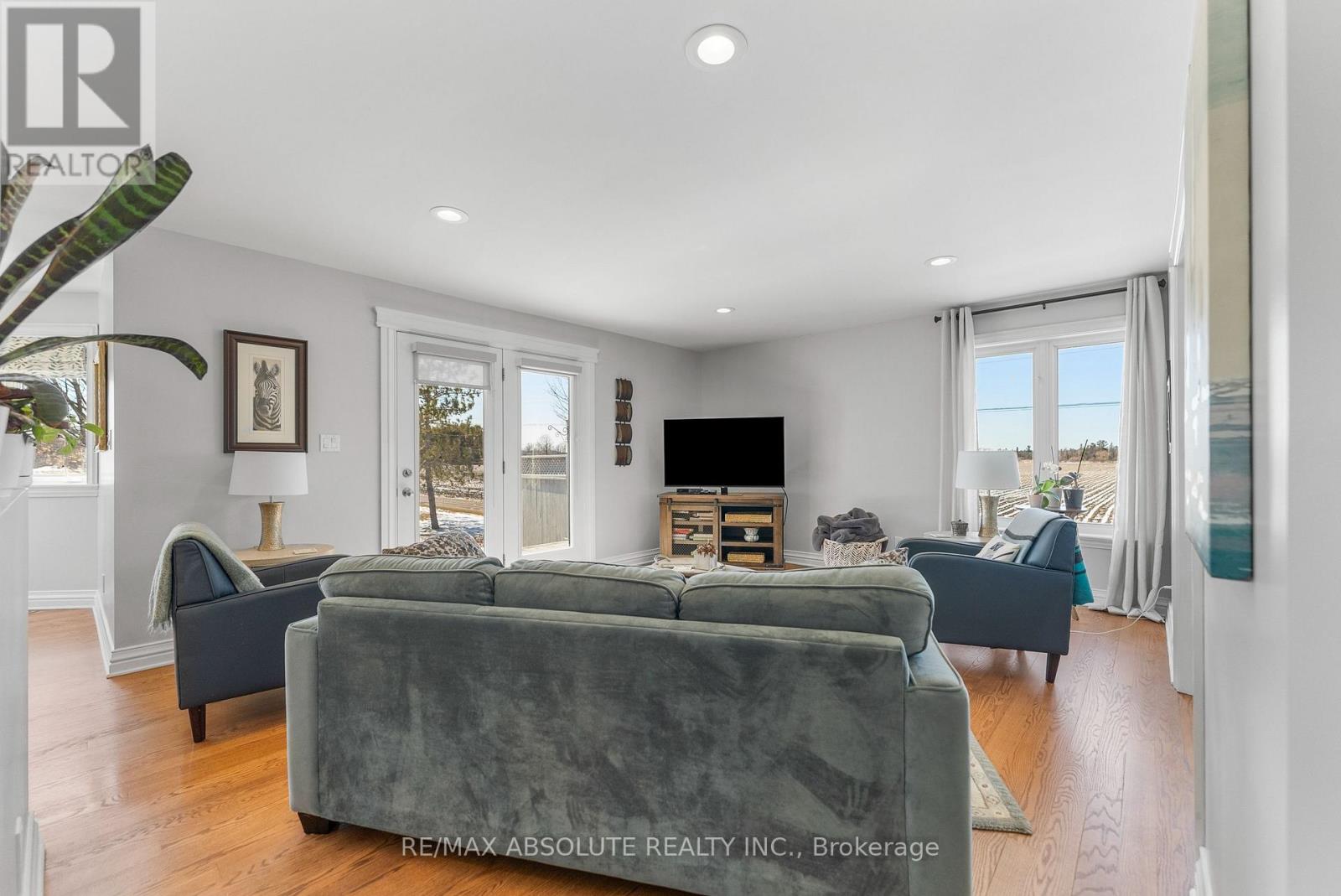151 DUNCAN DRIVE - 10