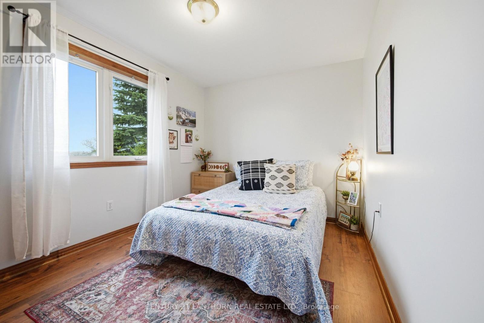 1337 HAMILTON ROAD - 19