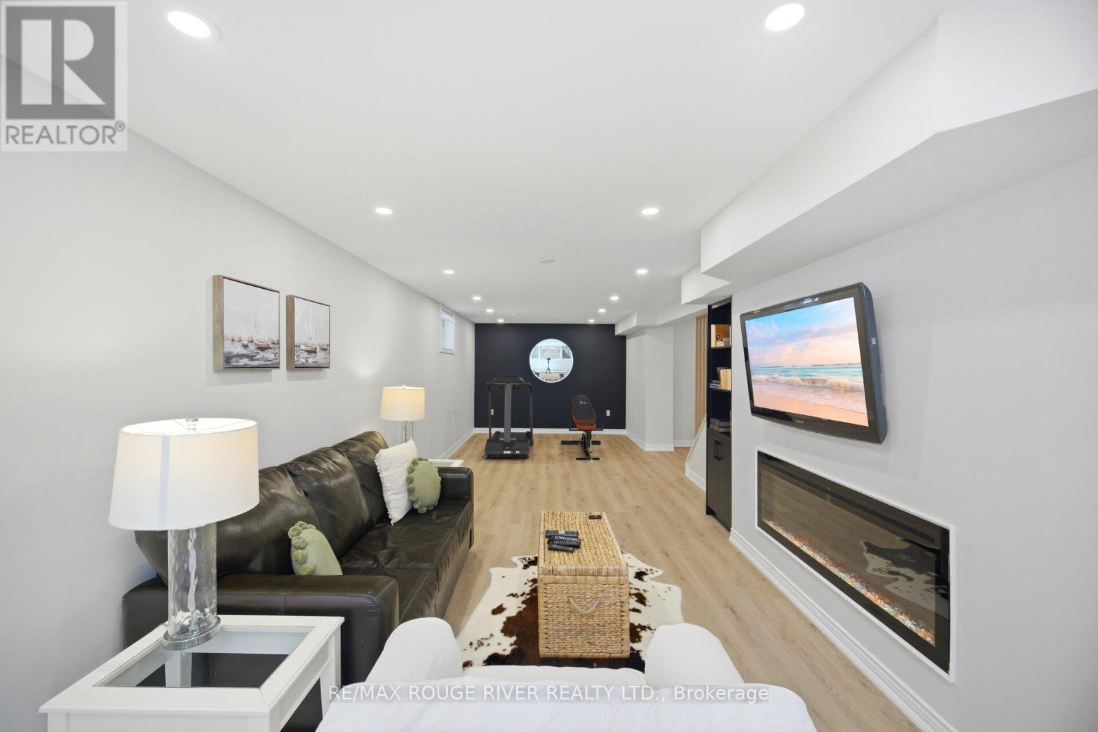 169 PARK DRIVE - 34